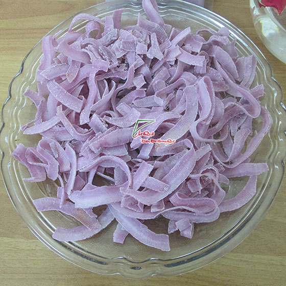 cách làm mứt dừa màu tím khoai lang